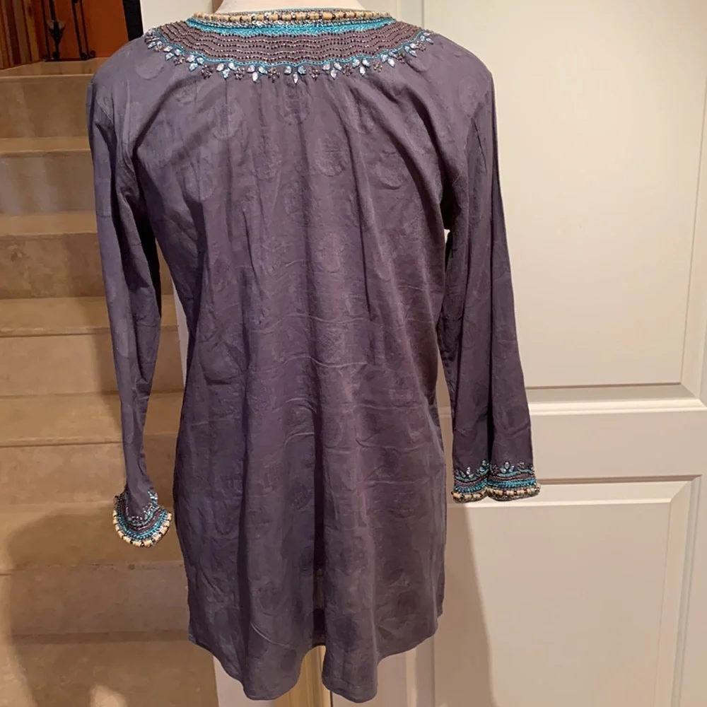 SULU! Ladies Kurti/Tunic. Hand set beads and embroidery work. - Picture 5 of 11